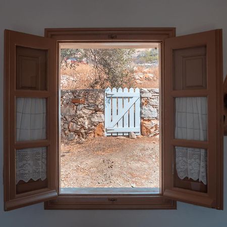 Xaraki Traditional Houses Folégandros Eksteriør billede